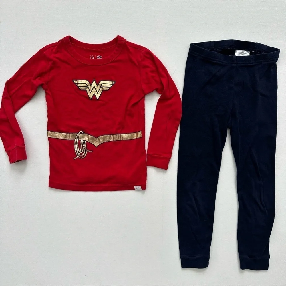 GAP Girls Wonder Woman Pajama Set Size 5 Years